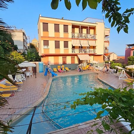 Residence Olivotti Finale Ligure Kültér fotó